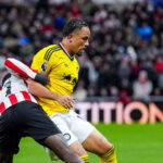 Sunderland segura empate com Leeds e permanece na lanterna