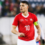 Xhaka e Embolo retornam à seleção suíça a partir de novembro